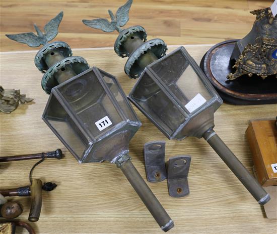 A pair of carriage lamps
